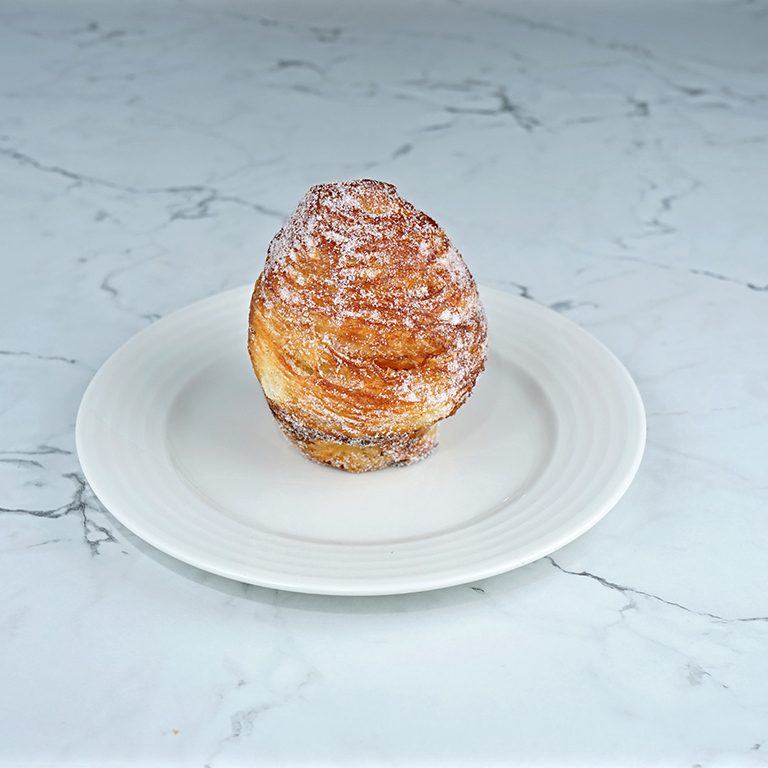Cruffin (Vanilla Creme / Gianduja / Berry Compote)