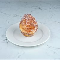Cruffin (Vanilla Creme / Gianduja / Berry Compote)