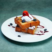French Toast With Berries